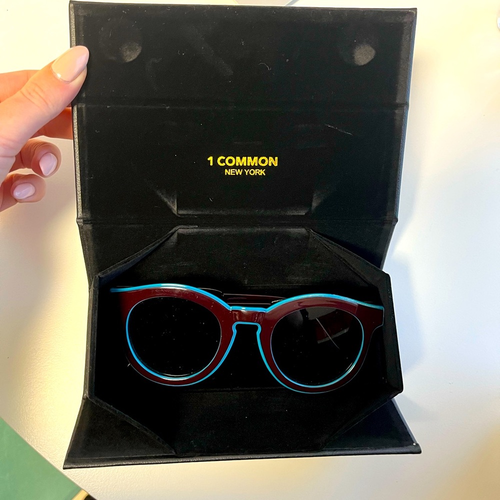 Blue Wayfarer-Style Two-Tone Sunglasses Made in Korea